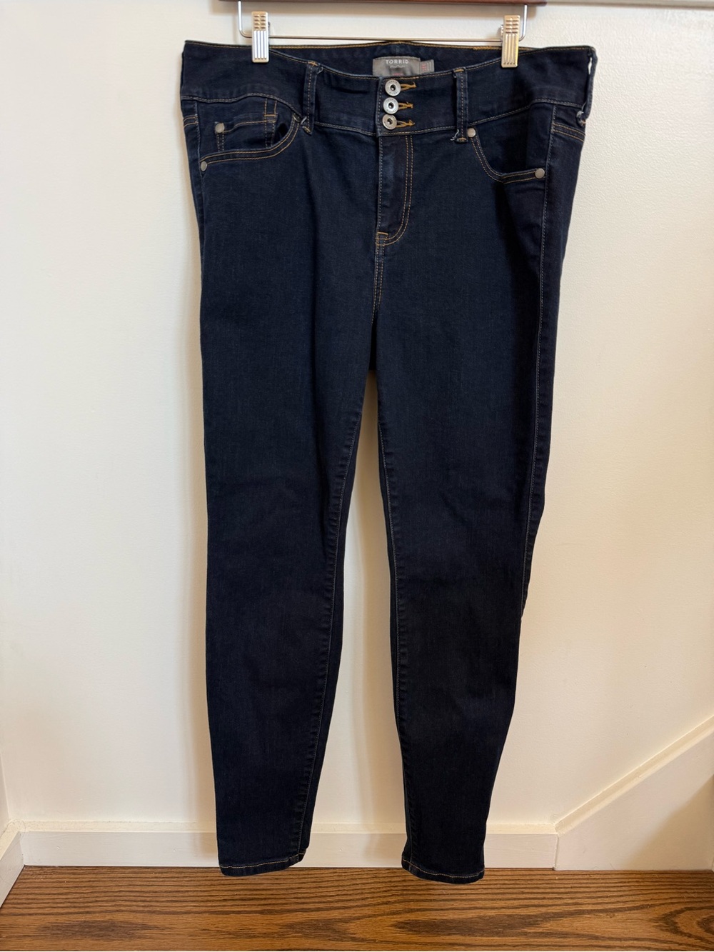 Torrid Jeggings Womens Plus 18R Dark Wash Triple Button High Rise Skinny Stretch